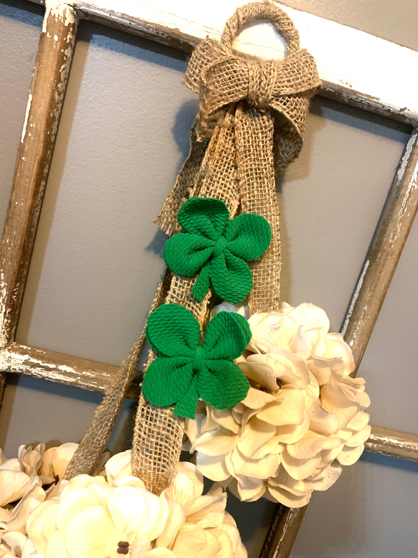 Clover Clip Bows